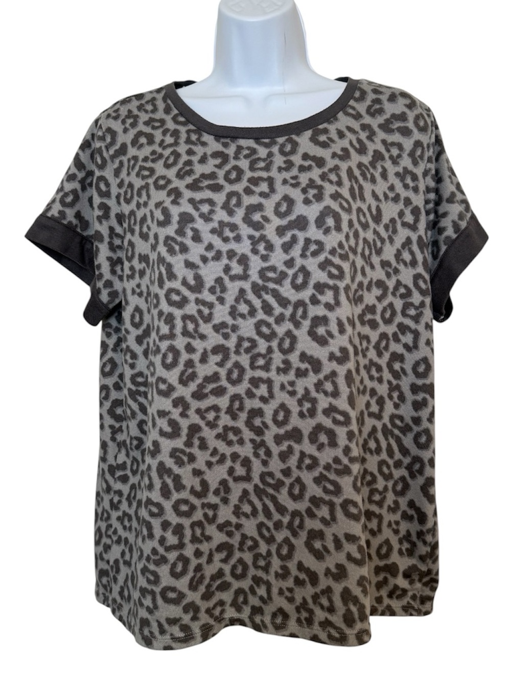 Lucky Brand Gray Leopard Print Soft Knit Tee Short Sleeve Top